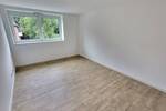 Exklusiv: Sanierte 3-Zi.-Wohnung mit Carport, Aufzug, Balkon & traumhaftem DOM-Blick am Mühlenteich
