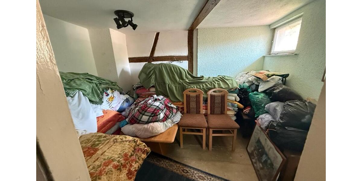 Reihenhaus Zeitz - 6 Zimmer, 175 m&sup2;, 49.000&euro; | Angebot:27021227