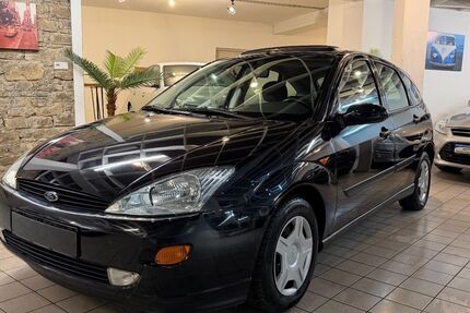 Ford Focus 235.000 km 1.999 € Schwanfeld 97523