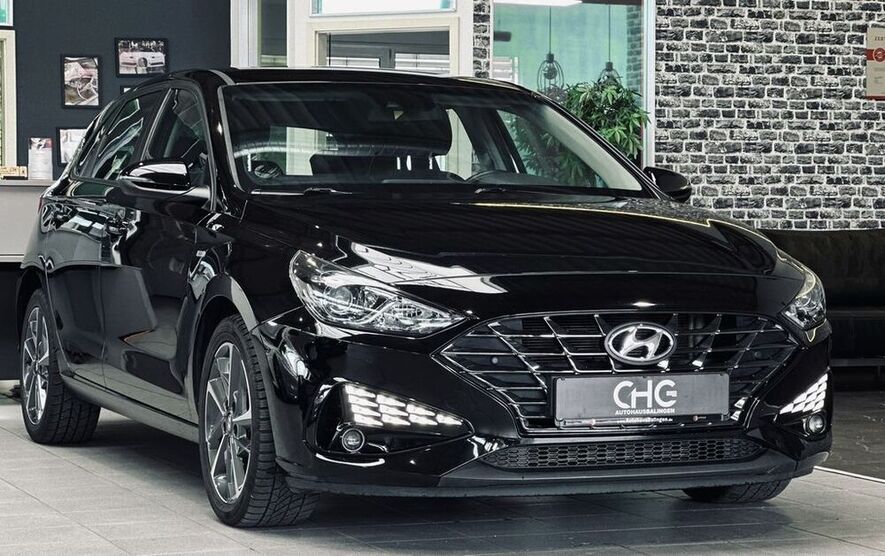 i30