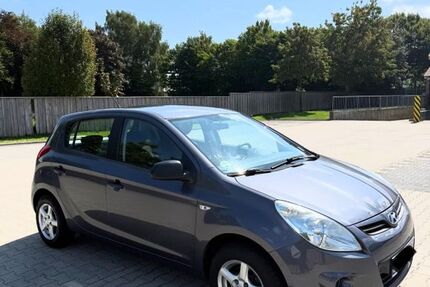 Hyundai i20 63.921 km 4.990 &euro; Elmshorn 25336