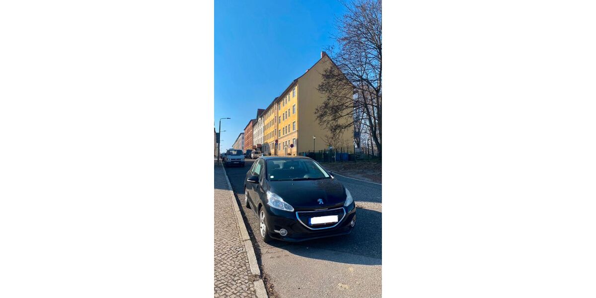 Peugeot 208 121.000 km 3.900 &euro; Eberswalde 16225
