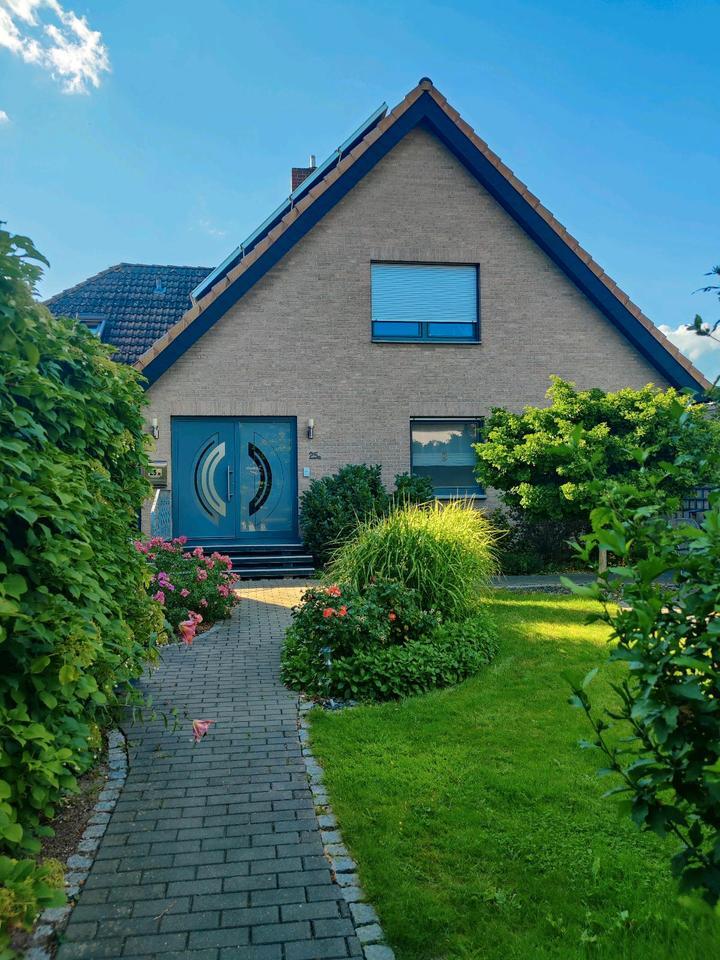 Einfamilienhaus mit EinliegerWohnung - Provisionsfrei