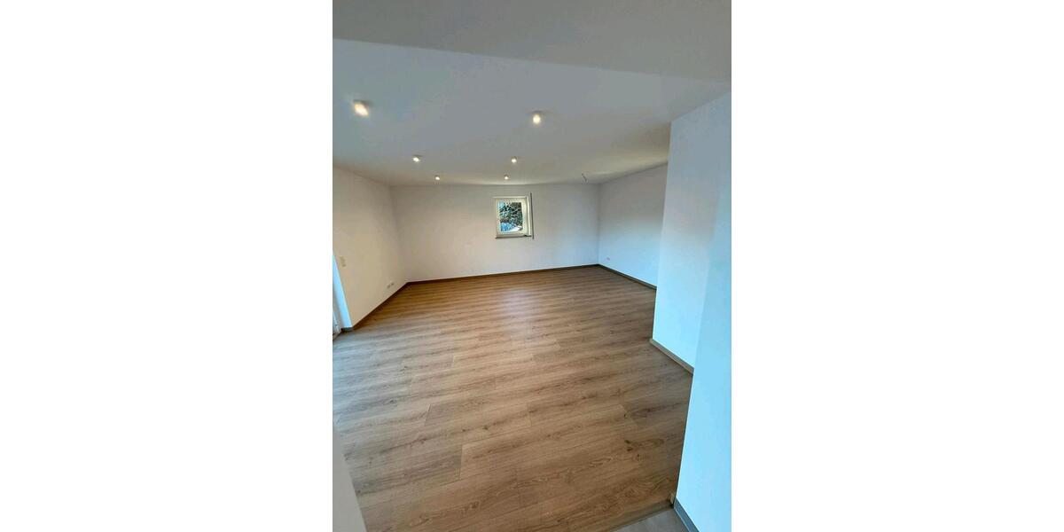 Etagenwohnung Chamerau - 4 Zimmer, 133 m&sup2;, 1.050&euro; | Angebot:24301006