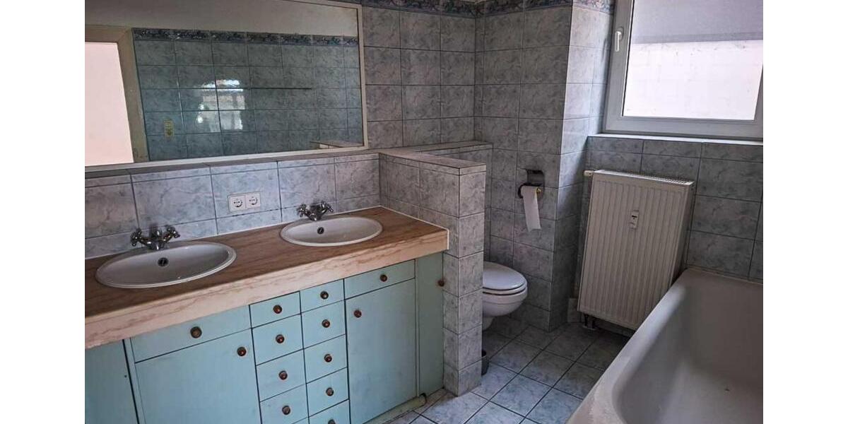 Helle ruhige Terrassenwohnung mit Charme 10 km von Ulm 4 zimmer