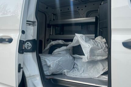 VW Caddy 119.880 km 15.890 &euro; München 81825