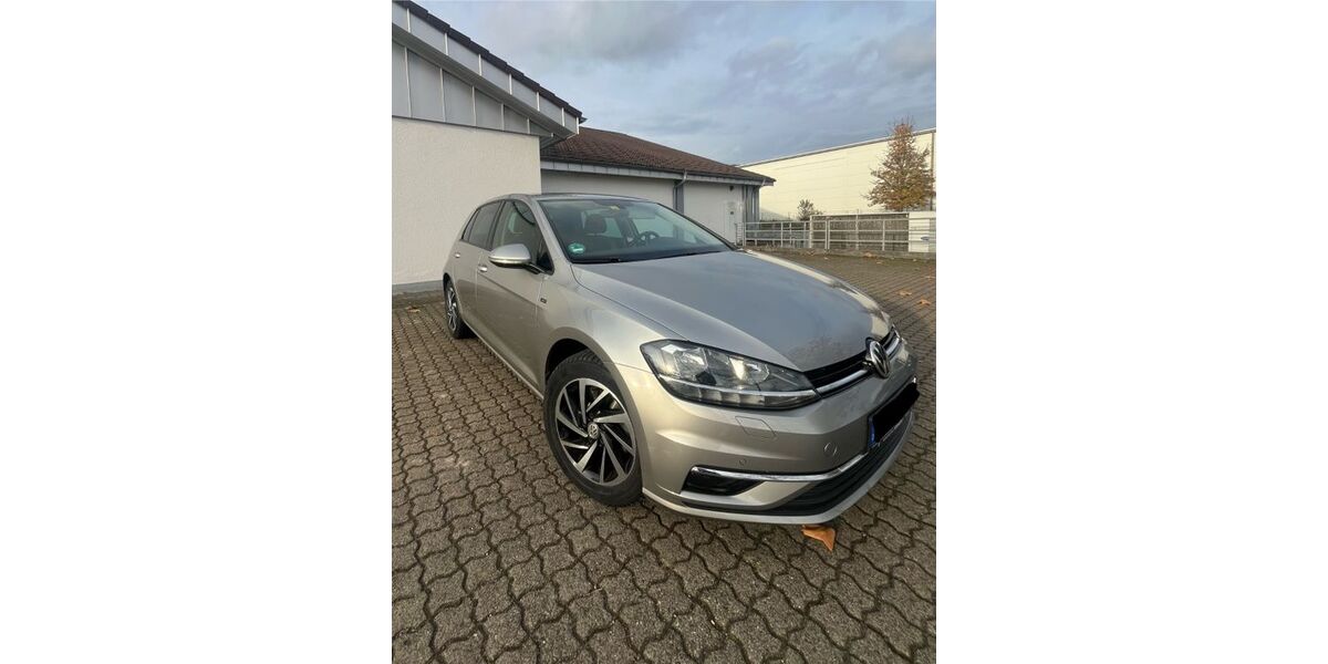 VW Golf 138.000 km 14.900 &euro; Albbruck 79774