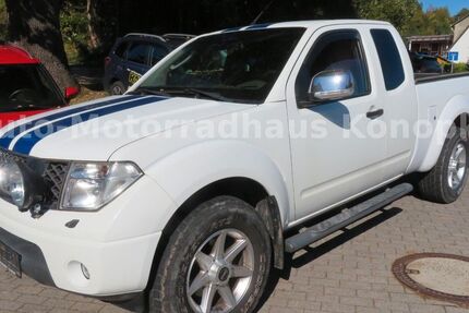 Nissan Navara 254.800 km 9.900 &euro; Zella-Mehlis OT Benshausen 98544