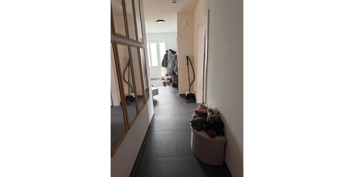 Erdgeschoßwohnung Albersdorf - 4 Zimmer, 94 m&sup2;, 1.290&euro; | Angebot:25284093