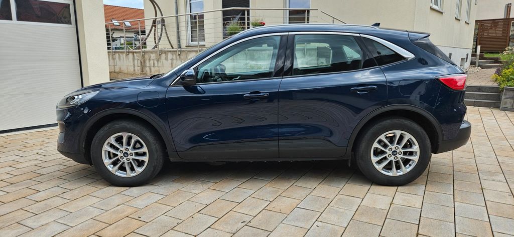 Ford Kuga 64.000 km 21.300 &euro; Altenbeken - Schwaney 33184