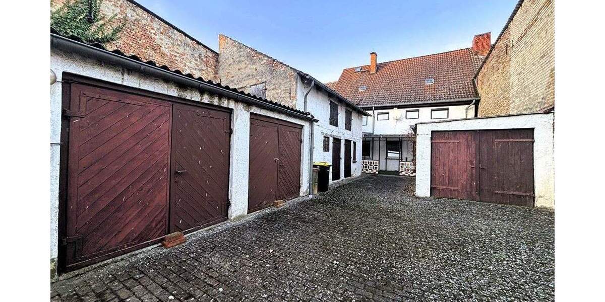 Mehrfamilienhaus, Wohnhaus Penzlin - 7 Zimmer, 178 m&sup2;, 159.000&euro; | Angebot:25674904