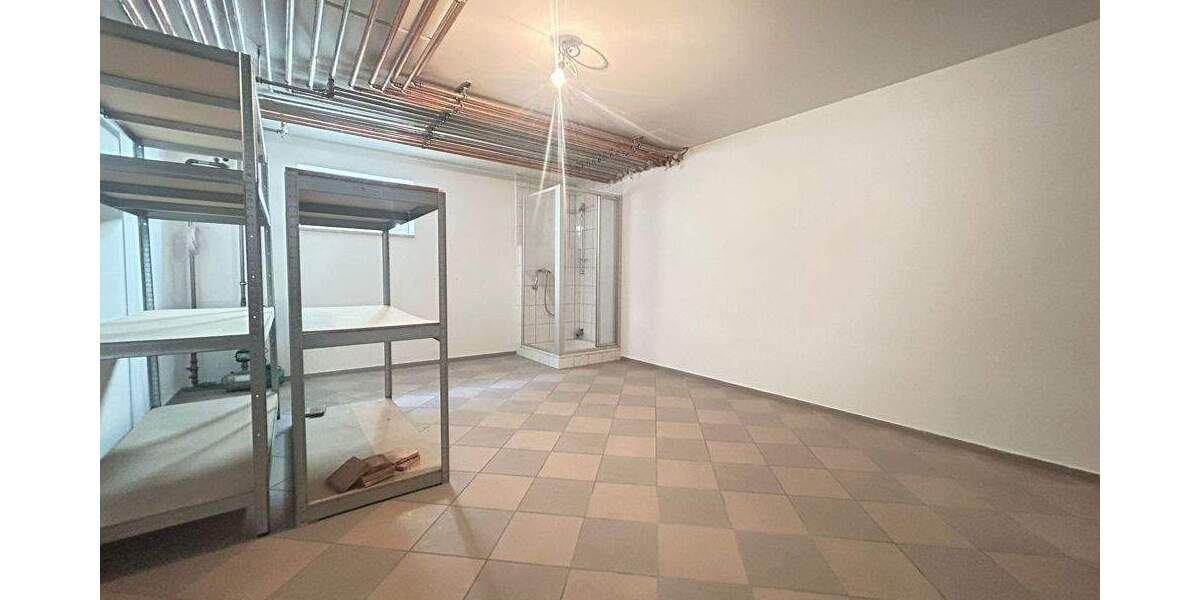 Wohnen und Arbeiten - Perfekt für die Lebensmittelbranche 6 zimmer