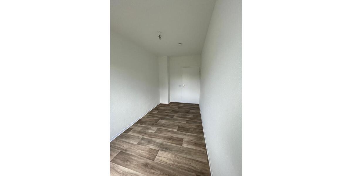 Etagenwohnung Bad Lobenstein - 1 Zimmer, 25 m&sup2;, 175&euro; | Angebot:26070761