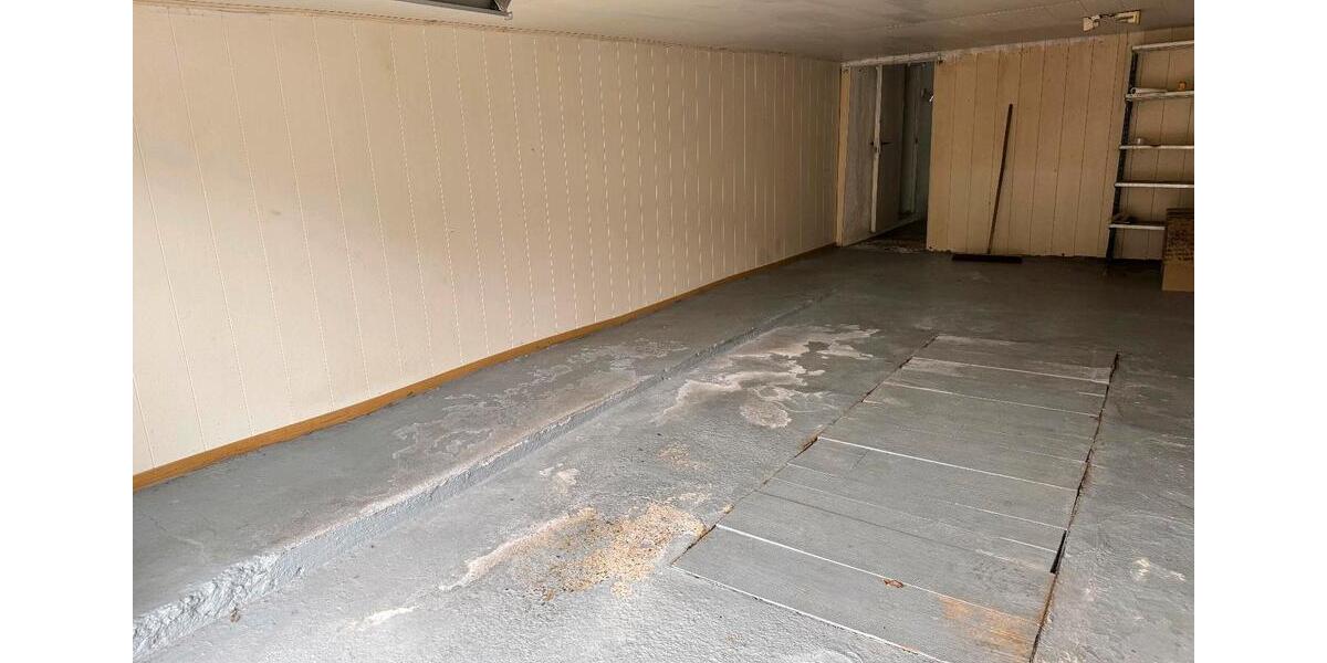 Einfamilienhaus Mehren - 8 Zimmer, 110 m&sup2;, 250.000&euro; | Angebot:25915413