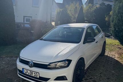 VW Polo 74.400 km 9.999 &euro; Rüthen 59602