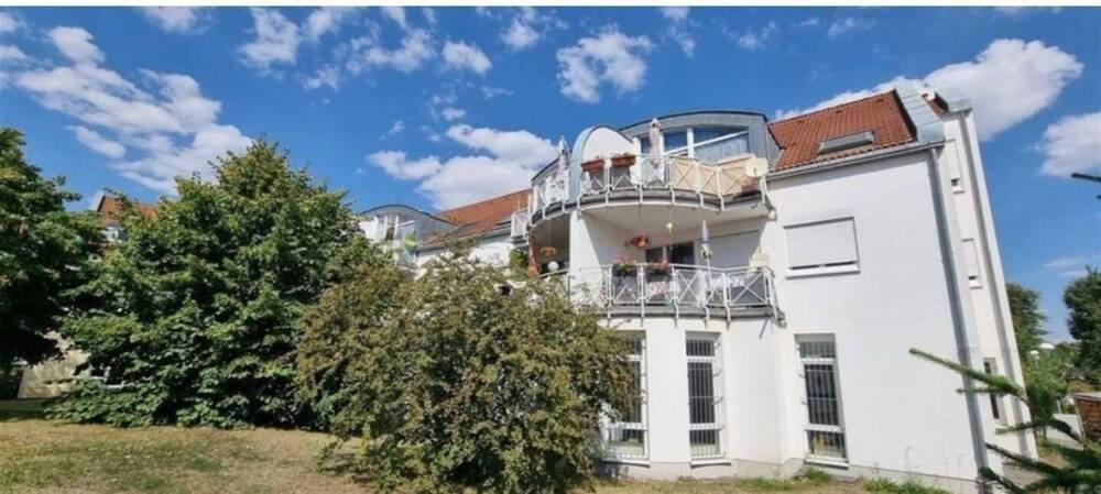 Wurzen* geräumige 3 Zimmer-Wohnung * Laminat* Tageslichtbad Balkon
