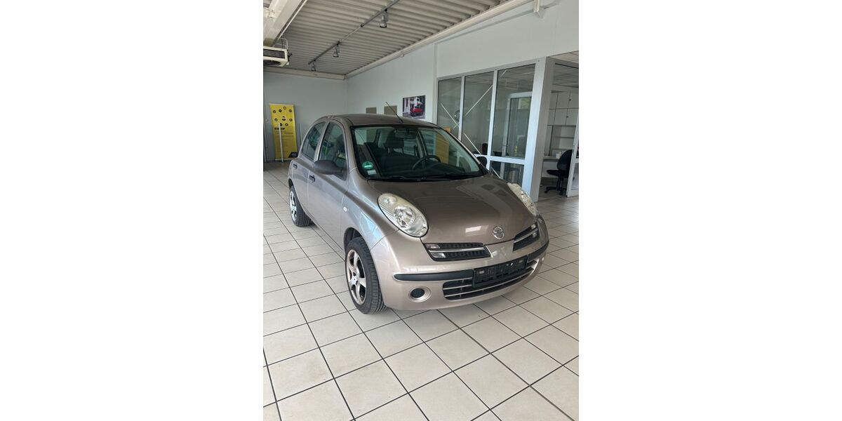 Nissan Micra 150.000 km 3.200 &euro; Friedland 17098