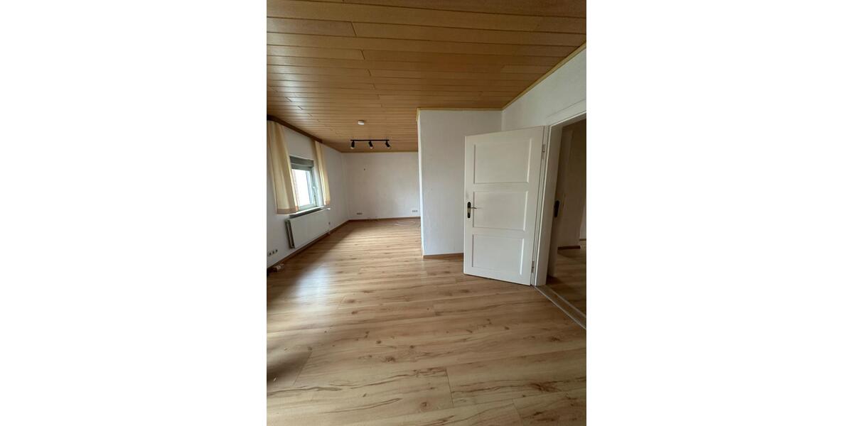 Einfamilienhaus Wietze - 4 Zimmer, 102 m&sup2;, 1.090&euro; | Angebot:26247199
