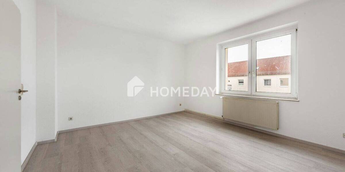Etagenwohnung Genthin - 3 Zimmer, 65 m&sup2;, 59.000&euro; | Angebot:26290246