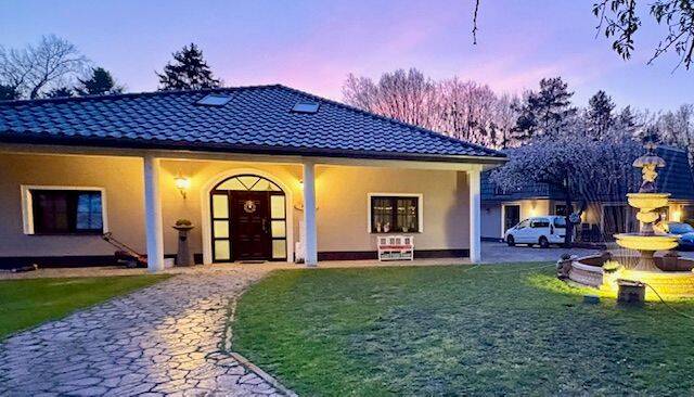Einfamilienhaus Kremmen Staffelde - 1 Zimmer, 403 m&sup2;, 1.299.000&euro; | Angebot:25689650