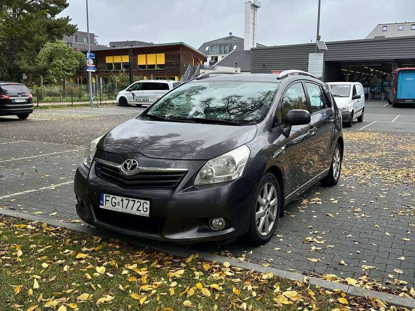 Toyota Verso 265.000 km 5.500 € Berlin 12353