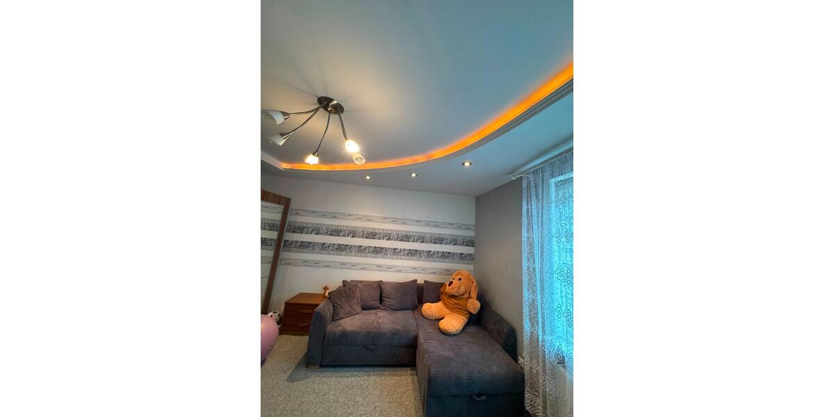 Einfamilienhaus Lebach - 9 Zimmer, 335 m&sup2;, 374.900&euro; | Angebot:26884831
