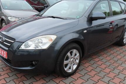 Kia ceed Sportswagon 119.202 km 4.450 &euro; Sandersdorf-Brehna 06796
