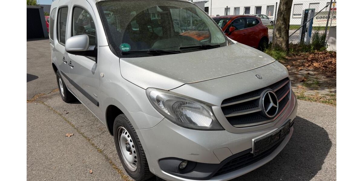 Mercedes-Benz Citan 196.000 km 6.999 &euro; Ditzingen 71254