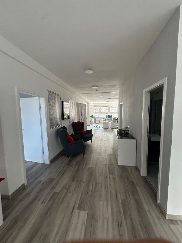 Bürofläche in Stein 130m² mit freier Einteilung als Praxis, Kanzlei, Fitnesstudio uvm. nutzbar zimmer