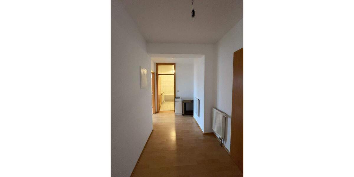 Etagenwohnung Flöha Plaue - 2 Zimmer, 87 m&sup2;, 430&euro; | Angebot:25999172