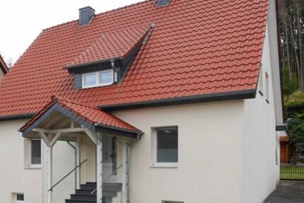 Freistehendes Einfamilienhaus mit großem Garten zur Miete 5 zimmer