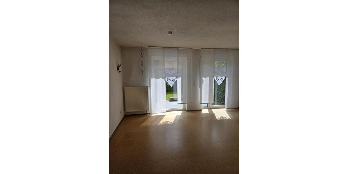 Reihenhaus Werdau - 5 Zimmer, 125 m&sup2;, 209.000&euro; | Angebot:27001786