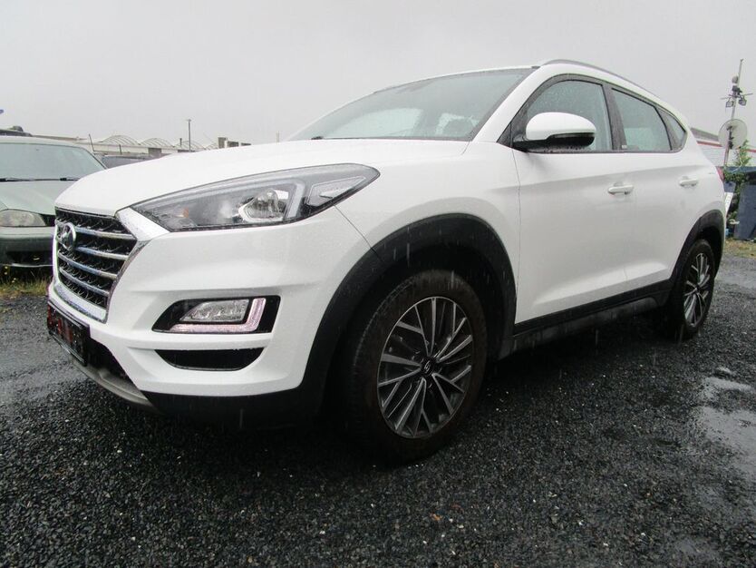 Hyundai TUCSON 40.033 km 18.400 € Saalfeld 07318