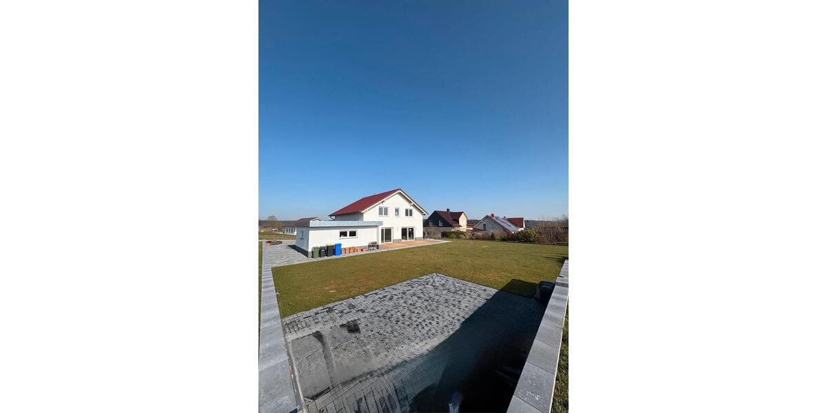 Einfamilienhaus Bad Arolsen - 5.5 Zimmer, 198 m&sup2;, 589.000&euro; | Angebot:24729642