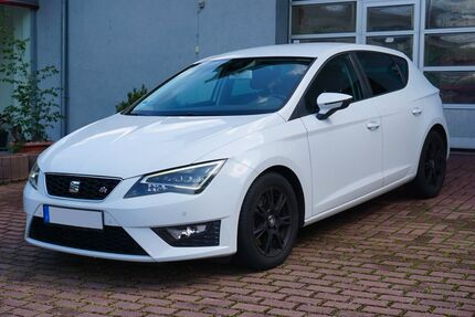 Seat Leon 78.000 km 11.950 &euro; Altenburg 04600