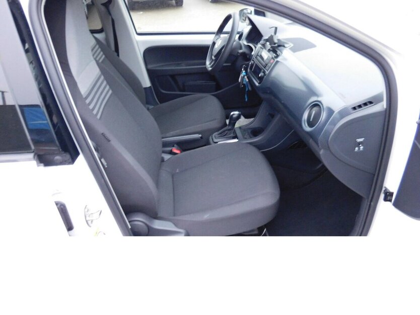 VW up! E-up 1-Gang Move Automatik 4Trg Klima 33.200 km 12.690 € Vordorf 38533