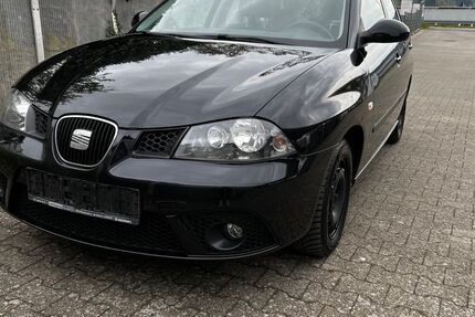 Seat Ibiza 98.000 km 2.950 &euro; Leonberg 71229