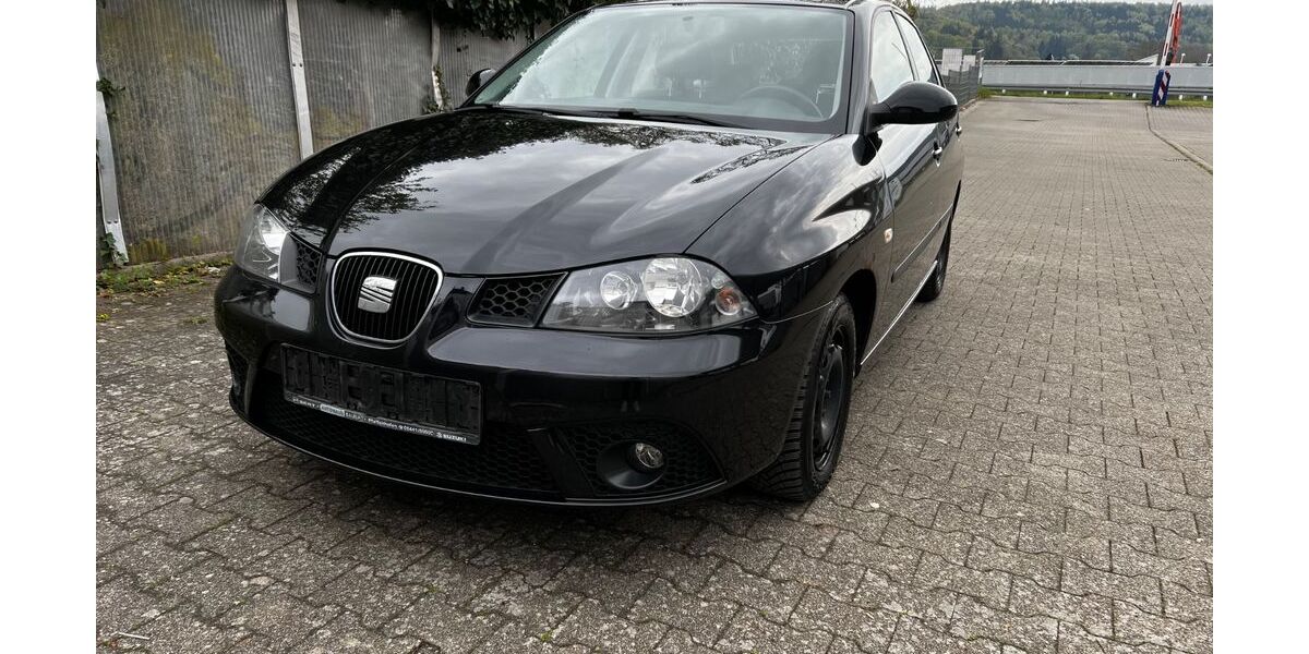 Seat Ibiza 98.000 km 2.950 &euro; Leonberg 71229