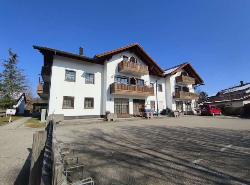 Wohnung zum Kaufen in Altenmarkt an der Alz 180.000 € 60 m²