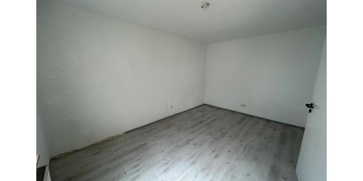 Erdgeschoßwohnung Cadolzburg - 3 Zimmer, 73 m&sup2;, 220.000&euro; | Angebot:26681156