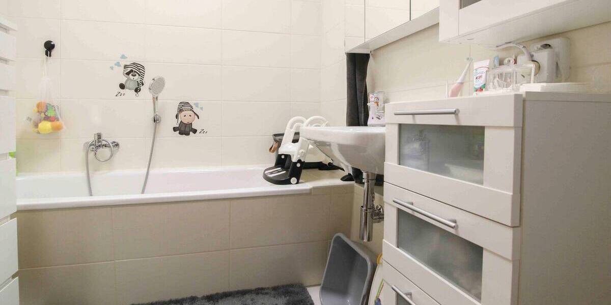 Etagenwohnung Chemnitz Hutholz - 3 Zimmer, 76 m&sup2;, 125.000&euro; | Angebot:26451302