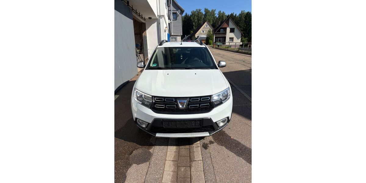 Dacia Sandero 98.468 km 7.500 &euro; Freudenstadt 72250
