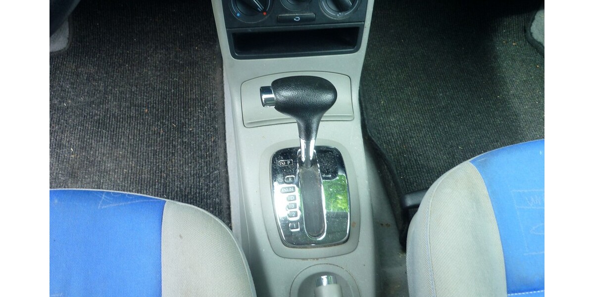 VW Lupo 212.942 km 2.599 € Roth 91154