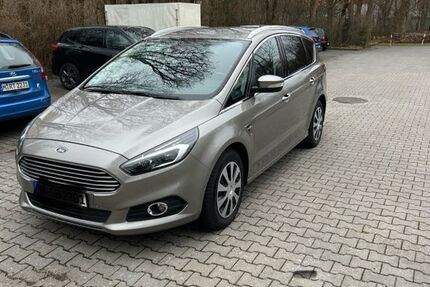 Ford S-Max 136.292 km 15.200 € München 81735