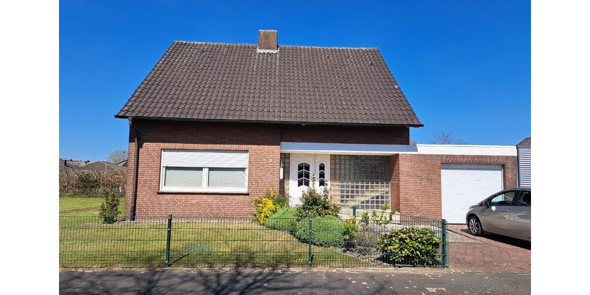 Einfamilienhaus mit Garage in 48599 Gronau - von Privat zimmer