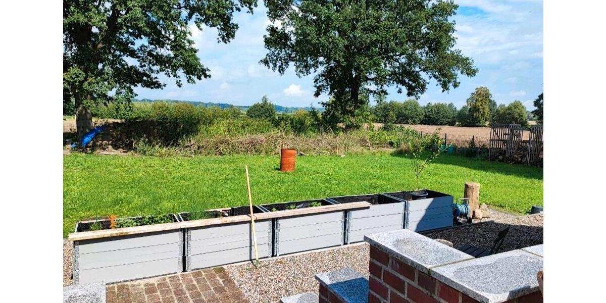 Einfamilienhaus in Feldrandlage mit großem Grundstück von privat 5 zimmer