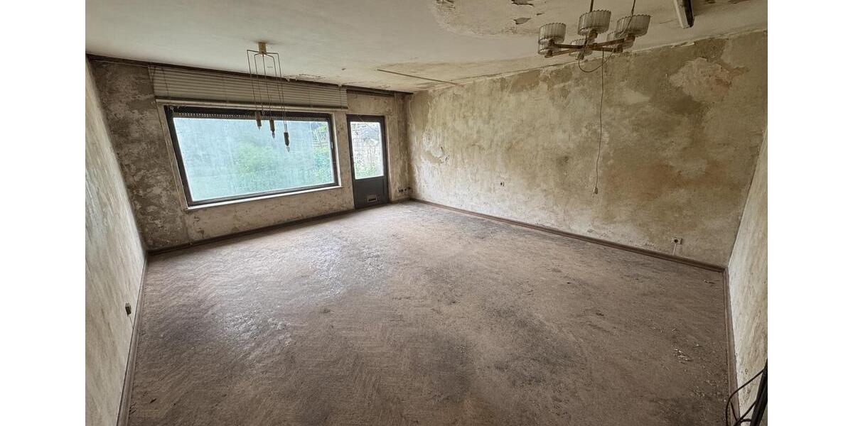 Doppelhaushälfte Bad Schwartau - 7 Zimmer, 190 m&sup2;, 249.000&euro; | Angebot:26837935