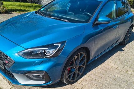 Ford Focus 73.500 km 22.290 &euro; Lötzbeuren 56843