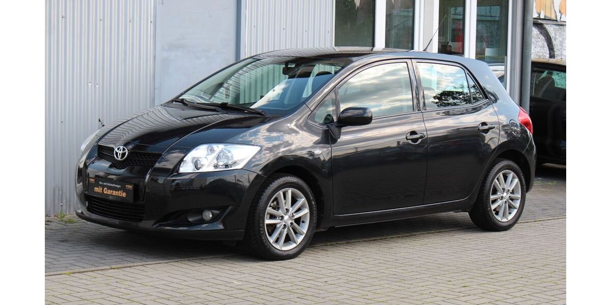 Toyota Auris 44.050 km 8.490 &euro; Berlin 13089