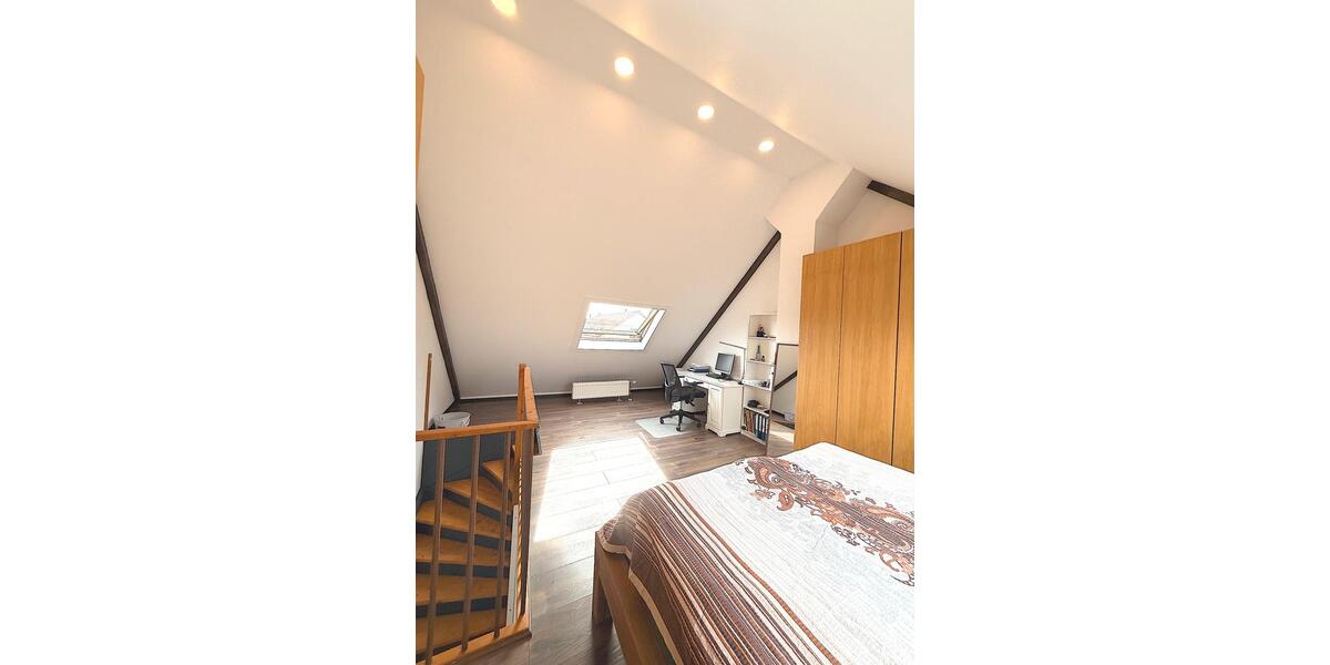 Reihenhaus Falkensee - 6 Zimmer, 137 m&sup2;, 2.250&euro; | Angebot:25989157